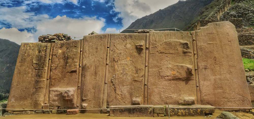 Antigo Sistema Aqueduto Ollantaytambo Peru Imagem de Stock